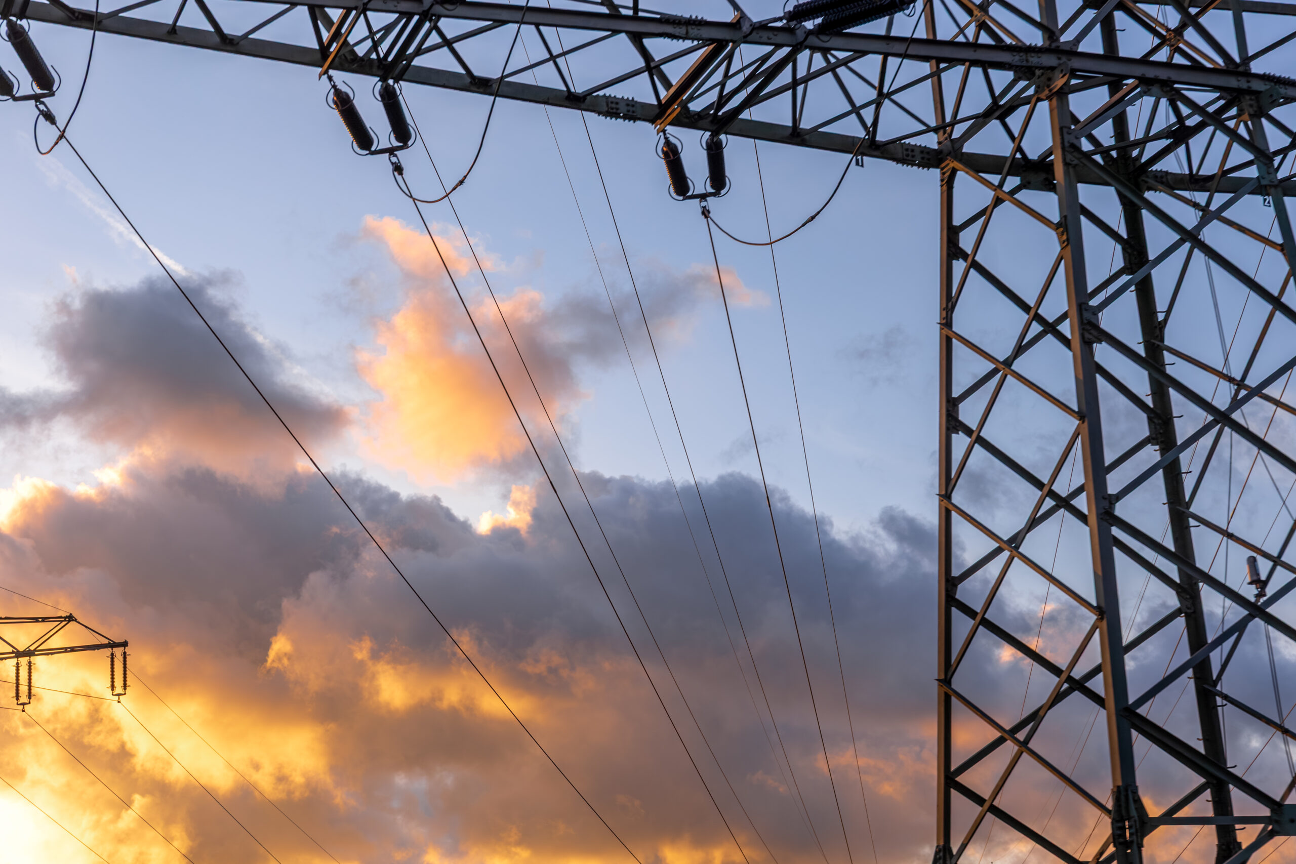 instalaciones electricas de alta y baja tensión